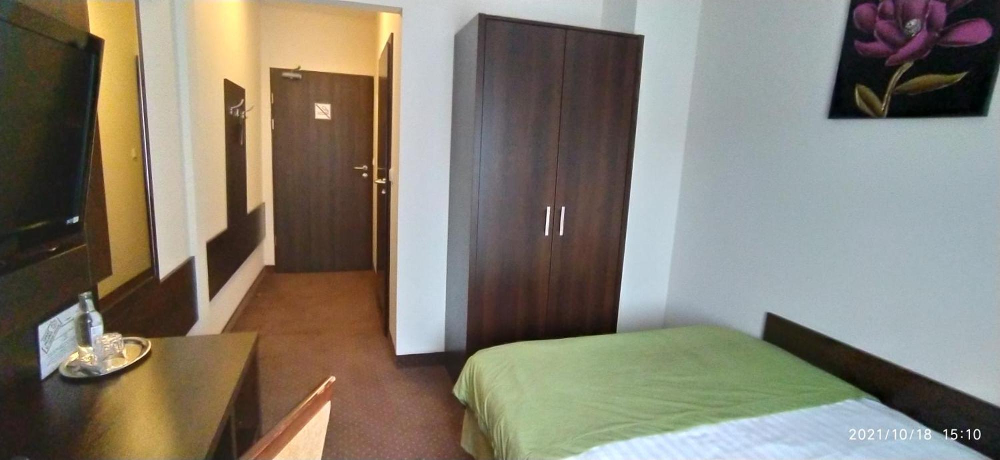 Hotel Pod Szrenica シクラルスカ・ポレンバ エクステリア 写真